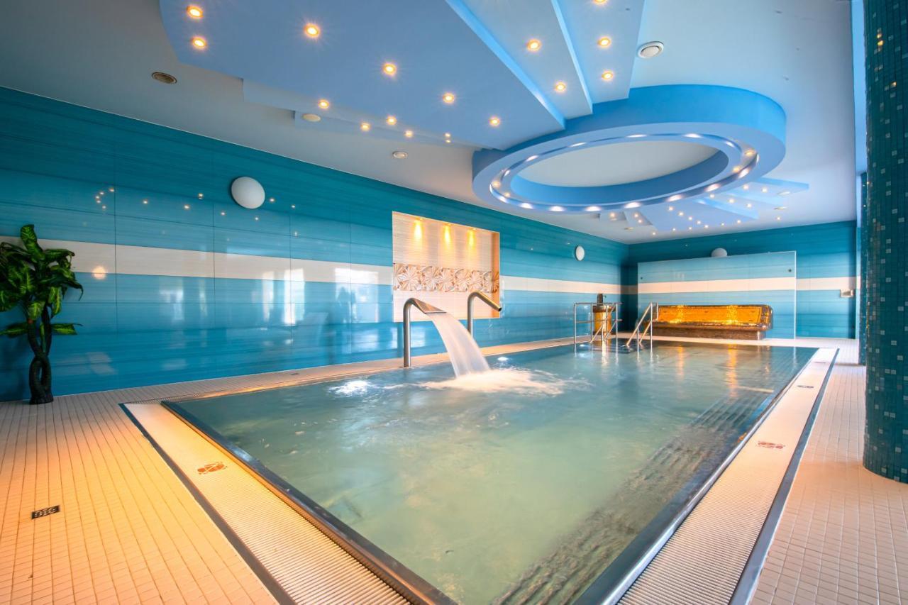 Spa & Wellness Hotel Orchidea Veľký Meder Buitenkant foto